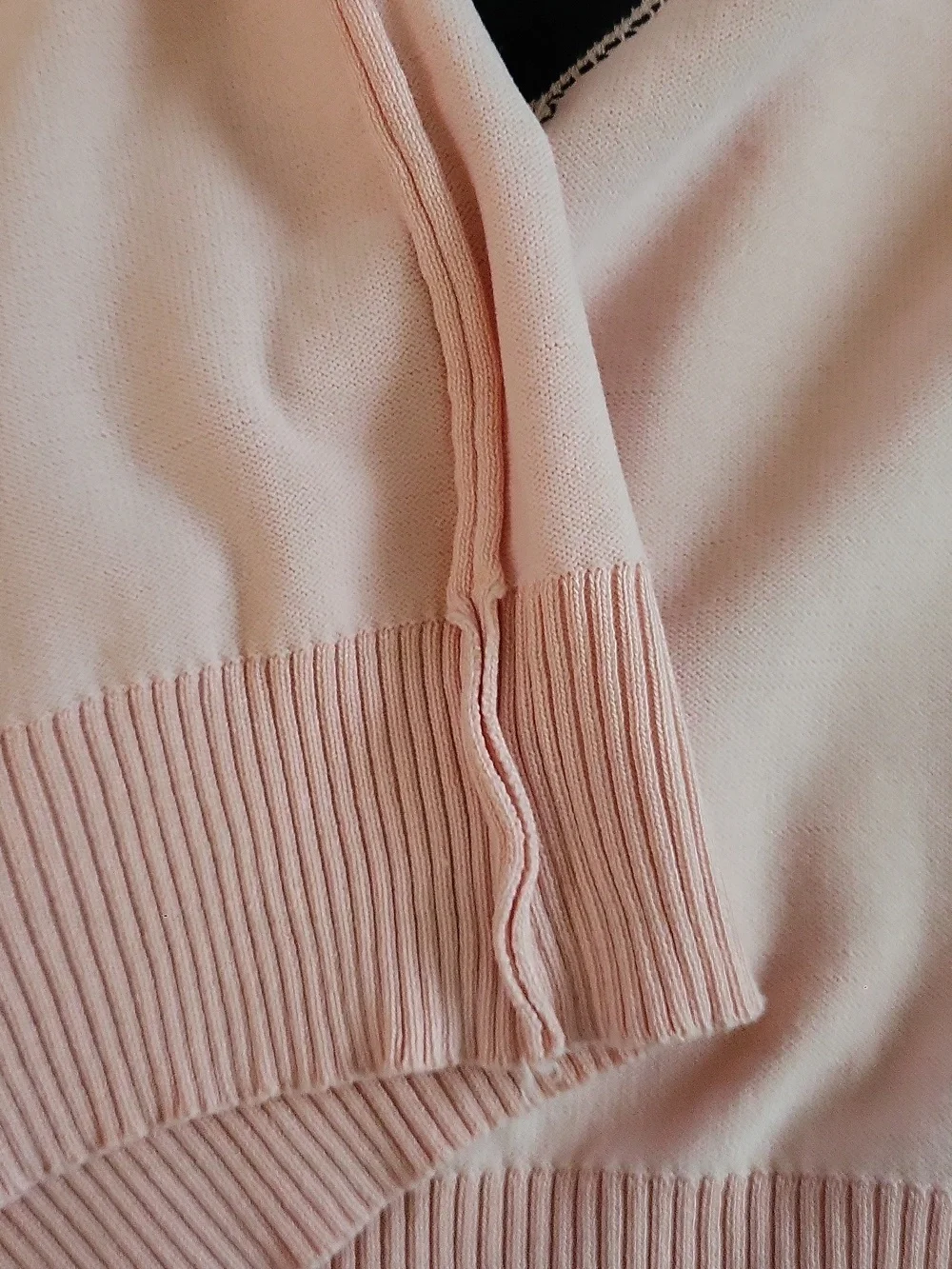 Prada Pink Logo Short-Sleeve Knit Top 20 Across 21 Up & down - Picture 11 of 12